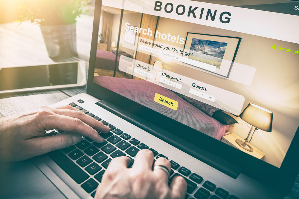 6 Mistakes to Avoid While Booking a Hotel Stay