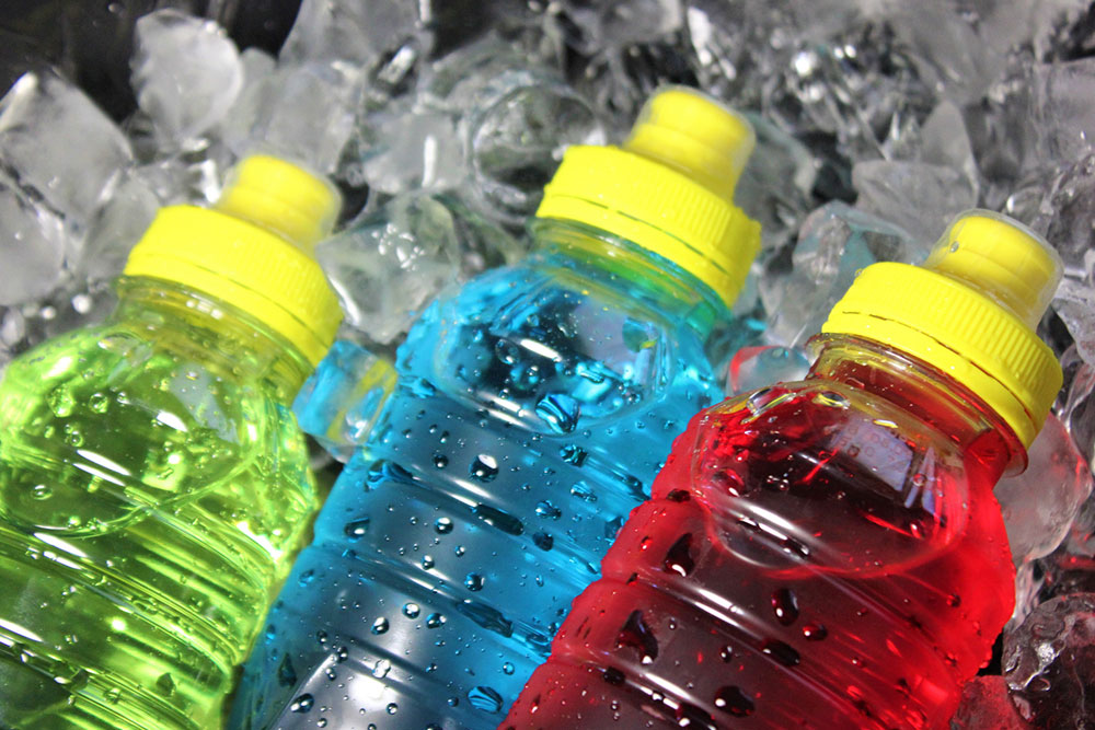 Understanding the choice between water and sports drinks